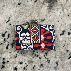 Small Kisslock Wallet Sun Valley